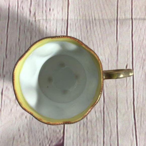 Vintage 1950’s Hand Painted Paneled Portrait Cup and Saucer Set Occupied Japan - Picture 9 of 10